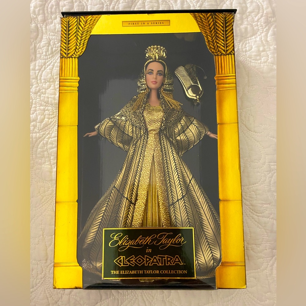 Collectible 1999 Cleopatra Barbie #23595- Elizabeth Taylor
